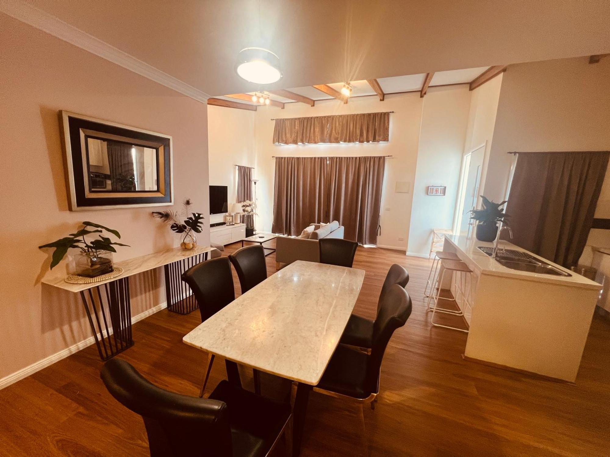 Cosy 4Br Home 15 Minutes Away From Melbourne Airport St Albans Buitenkant foto