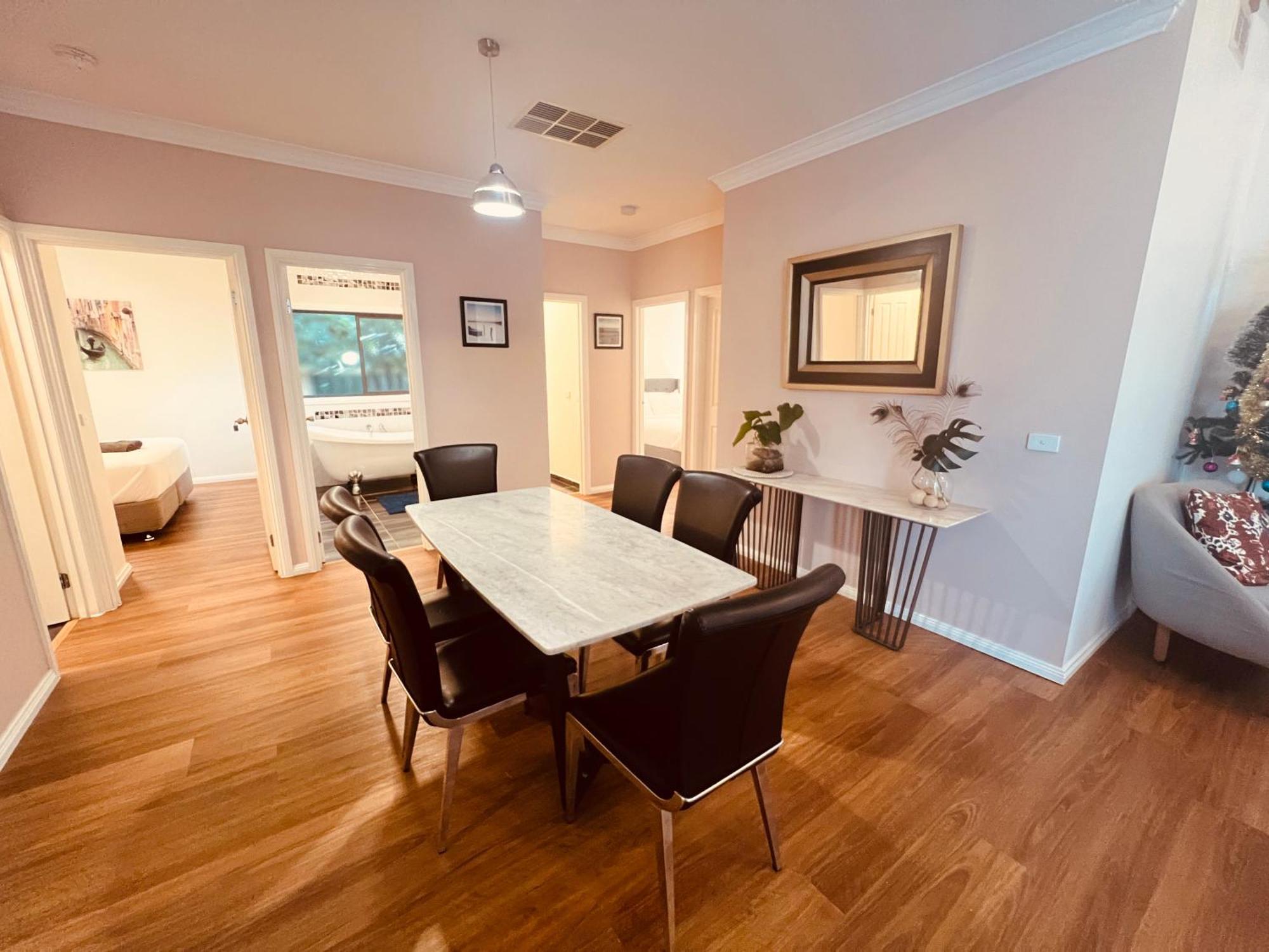 Cosy 4Br Home 15 Minutes Away From Melbourne Airport St Albans Buitenkant foto